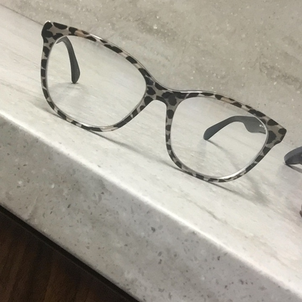 Meet your Posher, Marla